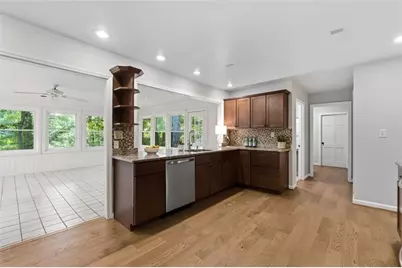 7140 Duncourtney Drive, Sandy Springs, GA 30328 - Photo 9