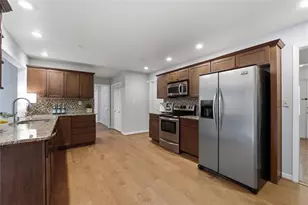 7140 Duncourtney Dr, Sandy Springs, GA 30328 - Photo 11