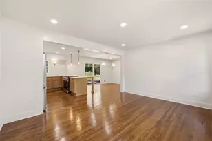 215 Valley Dr, Roswell, GA 30075 - Photo 9
