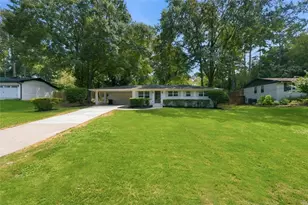 215 Valley Dr, Roswell, GA 30075 - Photo 3