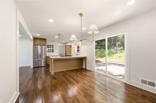215 Valley Dr, Roswell, GA 30075 - Photo 11