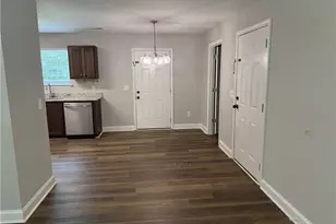 4411 Whitmire Cir, Gainesville, GA 30506 - Photo 9
