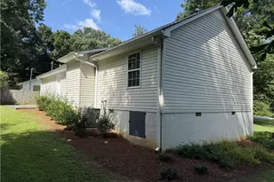 4411 Whitmire Cir, Gainesville, GA 30506 - Photo 5