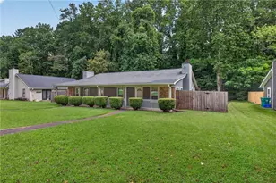 2141 Valley Oaks Dr SE, Smyrna, GA 30080 - Photo 3