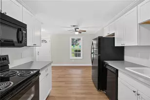 2141 Valley Oaks Dr SE, Smyrna, GA 30080 - Photo 13