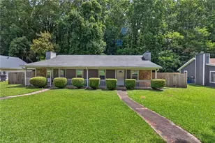 2141 Valley Oaks Dr SE, Smyrna, GA 30080 - Photo 1