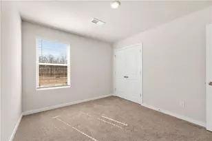 2070 Underwood Dr, Lawrenceville, GA 30043 - Photo 11