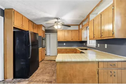 2029 Abington Lane, Snellville, GA 30078 - Photo 9