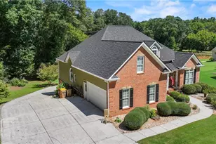 100 Cole Point, Hoschton, GA 30548 - Photo 3