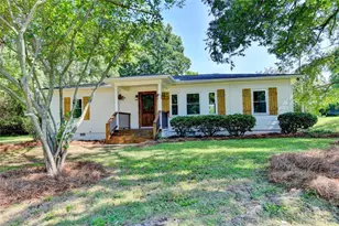 107 Lakeshore Cir, Braselton, GA 30517 - Photo 3