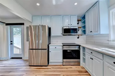 107 Lakeshore Circle, Braselton, GA 30517 - Photo 15
