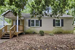 1800 Oakmont Dr NW, Atlanta, GA 30314 - Photo 1