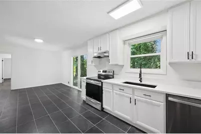 5726 Southwick Court SW, Atlanta, GA 30349 - Photo 11