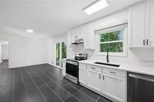 5726 Southwick Ct SW, Atlanta, GA 30349 - Photo 11