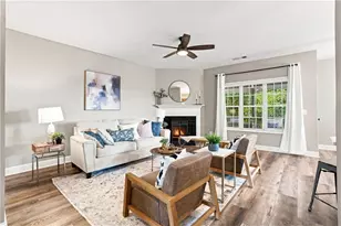 423 Crestmont Ln, Canton, GA 30114 - Photo 5