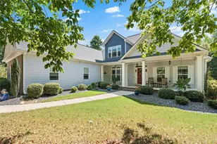 212 Overlook Wy, Carrollton, GA 30117 - Photo 1