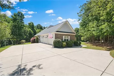 212 Overlook Way, Carrollton, GA 30117 - Photo 35