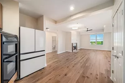 2881 Peachtree Road NE #802, Atlanta, GA 30305 - Photo 9