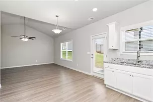 104 Culver St, Jackson, GA 30233 - Photo 5