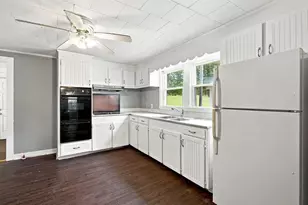 244 Pleasant Valley Rd SE, Silver Creek, GA 30173 - Photo 5