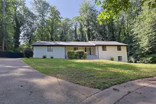 949 Marion Ct, Lithia Springs, GA 30122 - Photo 9