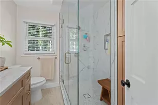 3525 Rock Falls Dr, Snellville, GA 30039 - Photo 23