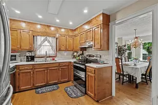4359 Hambrick Pl, Stone Mountain, GA 30083 - Photo 11