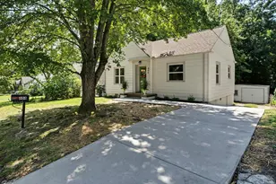 804 Berkeley Ave NW, Atlanta, GA 30318 - Photo 1