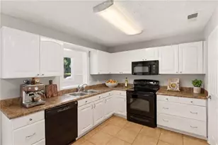 3733 Memorial Pkwy NW, Kennesaw, GA 30152 - Photo 5
