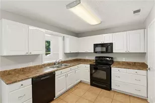 3733 Memorial Pkwy NW, Kennesaw, GA 30152 - Photo 13