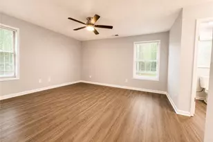 4798 Kings Crossing Dr NE, Kennesaw, GA 30144 - Photo 9
