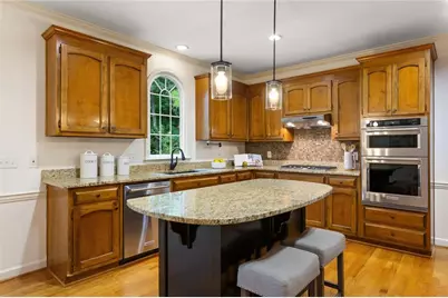 9305 Mackinac Drive, Johns Creek, GA 30022 - Photo 19