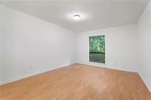 6390 Hawthorne Terrace, Peachtree Corners, GA 30092 - Photo 11