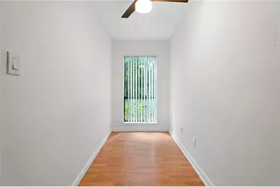 6390 Hawthorne Terrace, Peachtree Corners, GA 30092 - Photo 17