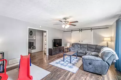 25 Pine Chase Drive, Carrollton, GA 30116 - Photo 7