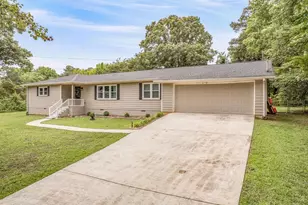 25 Pine Chase Dr, Carrollton, GA 30116 - Photo 3