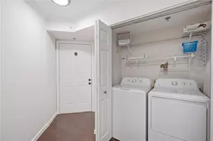795 Hammond Dr, Atlanta, GA 30328 - Photo 13