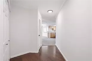 795 Hammond Dr, Atlanta, GA 30328 - Photo 3