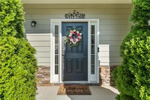 2030 Boxwood Ln, Canton, GA 30114 - Photo 3
