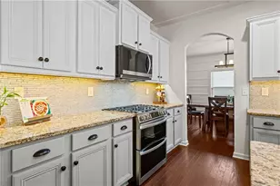 2030 Boxwood Ln, Canton, GA 30114 - Photo 13