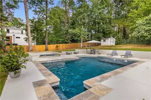 2522 Wawona Dr NE, Brookhaven, GA 30319 - Photo 3