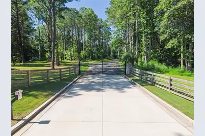 200 Highlands Chase, Ball Ground, GA 30107 - Photo 3