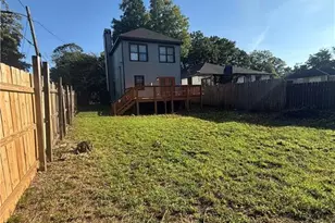 831 Cameron M Alexandar, Atlanta, GA 30318 - Photo 11