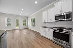 887 Bessie Ct, Loganville, GA 30052 - Photo 15