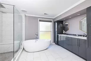1018 Riverbend Club Dr SE, Atlanta, GA 30339 - Photo 17