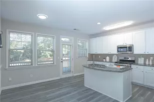 708 Village Field Ct, Suwanee, GA 30024 - Photo 15