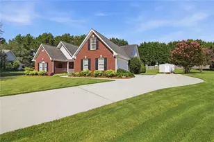 1408 Hidden Cove, Loganville, GA 30052 - Photo 3
