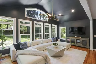 3911 Wieuca Road NE, Atlanta, GA 30342 - Photo 3