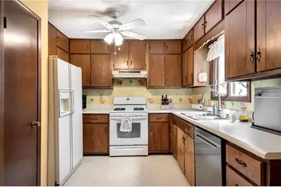 2829 Quinbery Drive, Snellville, GA 30039 - Photo 3