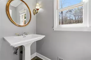 7300 Chattahoochee Bluff Dr, Atlanta, GA 30350 - Photo 15